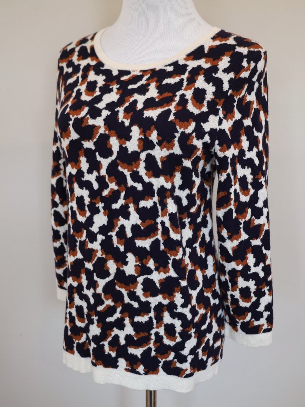 ANN TAYLOR Size Small Women's Sweater Leopard Print Navy Brown Ivory